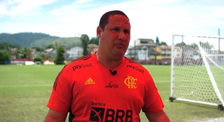 Mário Jorge será o técnico do Flamengo na estreia do Cariocão