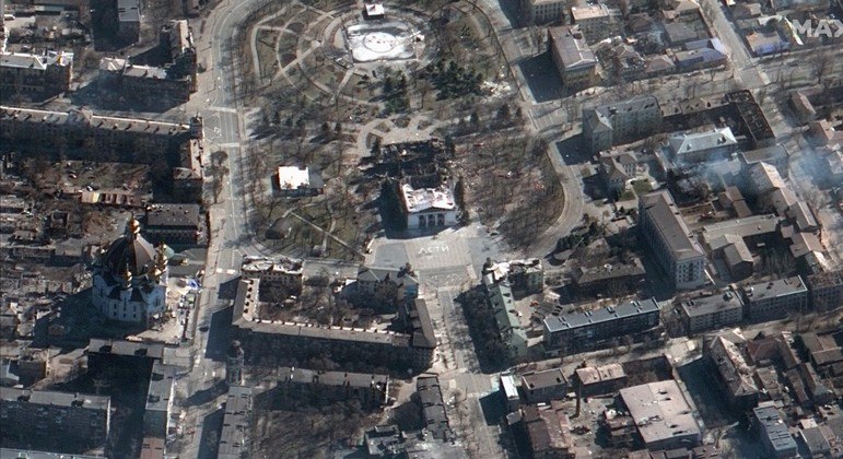 Mariupol é uma das cidades mais atingidas pelos ataques russos desde o início da guerra, em fevereiro