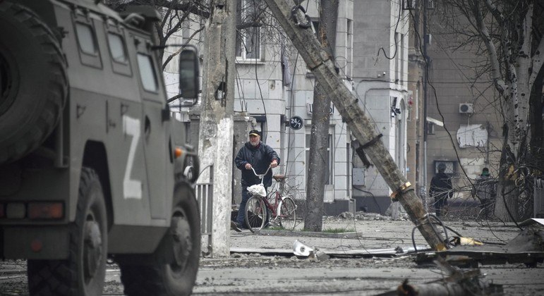 Cidade Mariupol está cercada pelas tropas russas desde o início do conflito em 24 de fevereiro