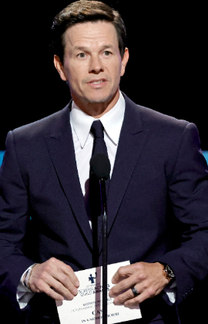 Por que as pessoas ficaram revoltadas com Mark Wahlberg ? (KEVIN WINTER / GETTY IMAGES NORTH AMERICA / Getty Images via AFP)