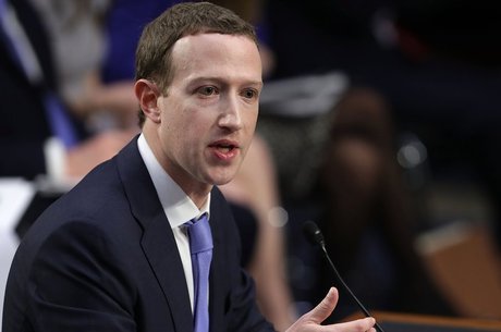 Zuckerberg falou aos senadores sobre o funcionamento da companhia e o vazamento de informações de usuários