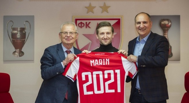 Marko Marin, habilidoso jogador alemão, jogou no Chelsea e no Sevilla, onde levantou muita expectativa com sua chegada. Atualmente, defende o Estrela Vermelha