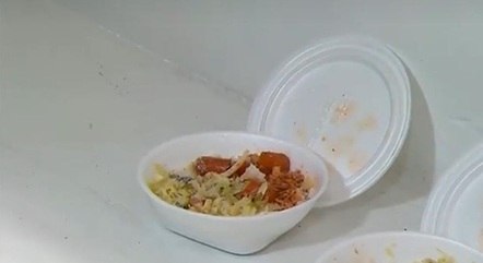 Vítima foi atingida com quatro disparos