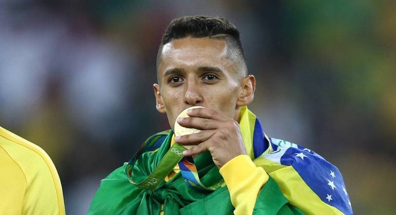 Marquinhos tambm foi campeo olmpico. PSG no aceita liber-lo. Assim como Neymar