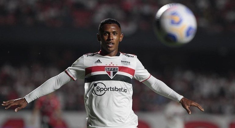 Marquinhos (São Paulo) – 18 anos e 3 meses: o atacante, atualmente no Arsenal (Inglaterra), estreou na vitória do São Paulo por 1x0 em cima do Bahia, em 10/07/2021.