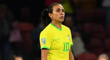 Torcida não gostou que Marta tenha entrado apenas no fim da partida