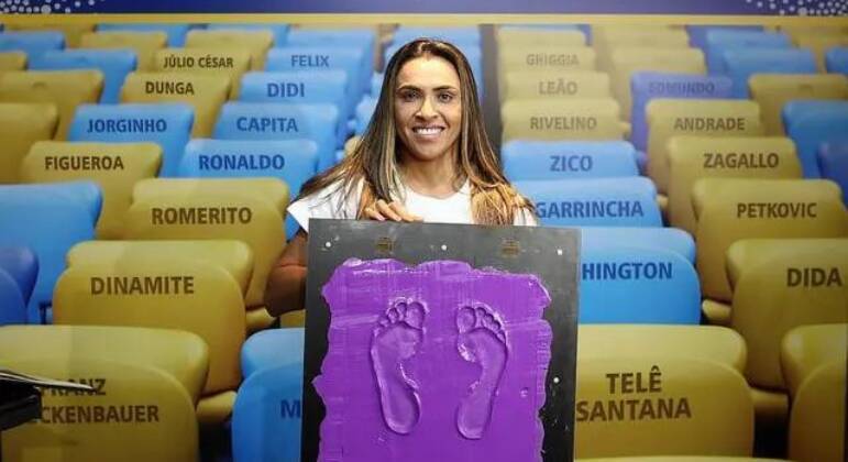 Primeira mulher na calçada da famaMarta foi a primeira mulher presenta na calçada da fama do Maracanã, em dezembro de 2018. A camisa 10 marcou os pés em um molde de gesso, que integra parte do tour no estádio