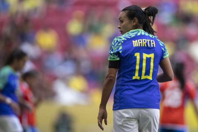 Construção de referênciasPara a jogadora, ela virou modelo para as meninas que sonham com o esporte: 