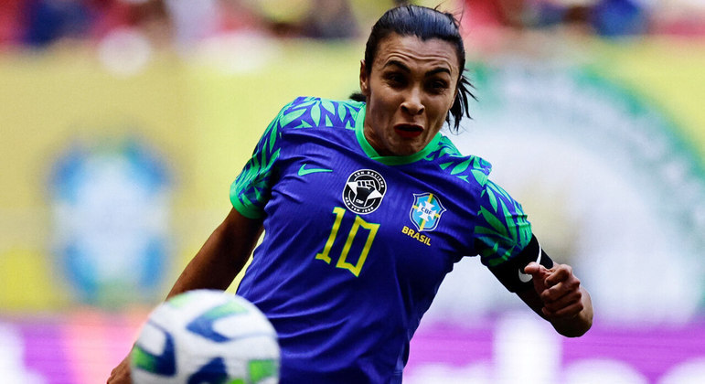 Marta leva o título de Rainha do Futebol, e não é à toa. Aos 37 anos, o torneio na Austrália e na Nova Zelândia será o sexto e último da carreira da atacante. O currículo invejável da jogadora legitima o número 10 em sua camisa da seleção brasileira: seis vezes eleita melhor jogadora do planeta, 17 gols em Copas do Mundo — o maior número entre homens e mulher em torneios da Fifa —, e 119 gols em 179 gols pelo Brasil