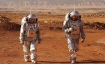 Em uma cratera de 500 metros de profundidade, perdida no meio do deserto ocre do Negev, no sul de Israel, seis 'astronautas análogos' - termo usado para descrever pessoas que reproduzem, na Terra, longas missões espaciais - vão simular as condições de vida em Marte