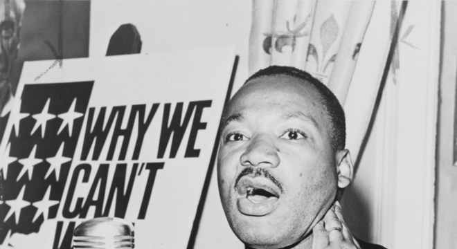 "Deem-nos as urnas, e nós preencheremos os corredores legislativos com homens de boa vontade", afirmou Luther King em 1957