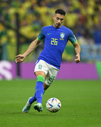 Martinelli foi o caçula do grupo comandado por Tite em Doha, no Catar. Apesar de não estar entre os titulares, o atacante foi utilizado em três oportunidades, e em todas correspondeu muito bem. Com 25 anos na próxima Copa, Martinelli é um dos nomes que prometem 