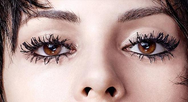 Máscara de cílios - história, como usar, tipos de aplicador