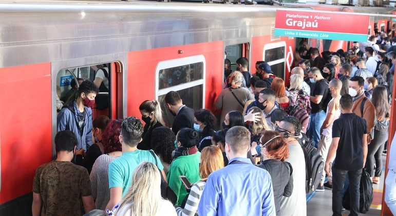 Uso de máscara segue obrigatório nos serviços de saúde de todo o estado