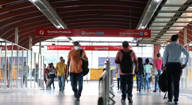 Governa anuncia que é obrigatório uso de máscaras no transporte coletivo a partir do dia 4