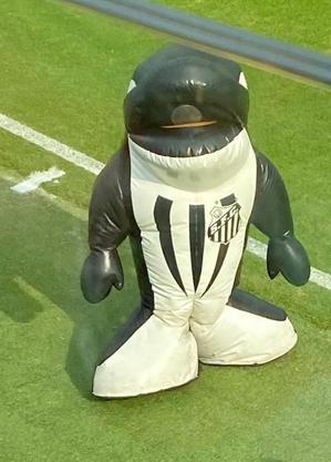 Um dos mascotes do Santos