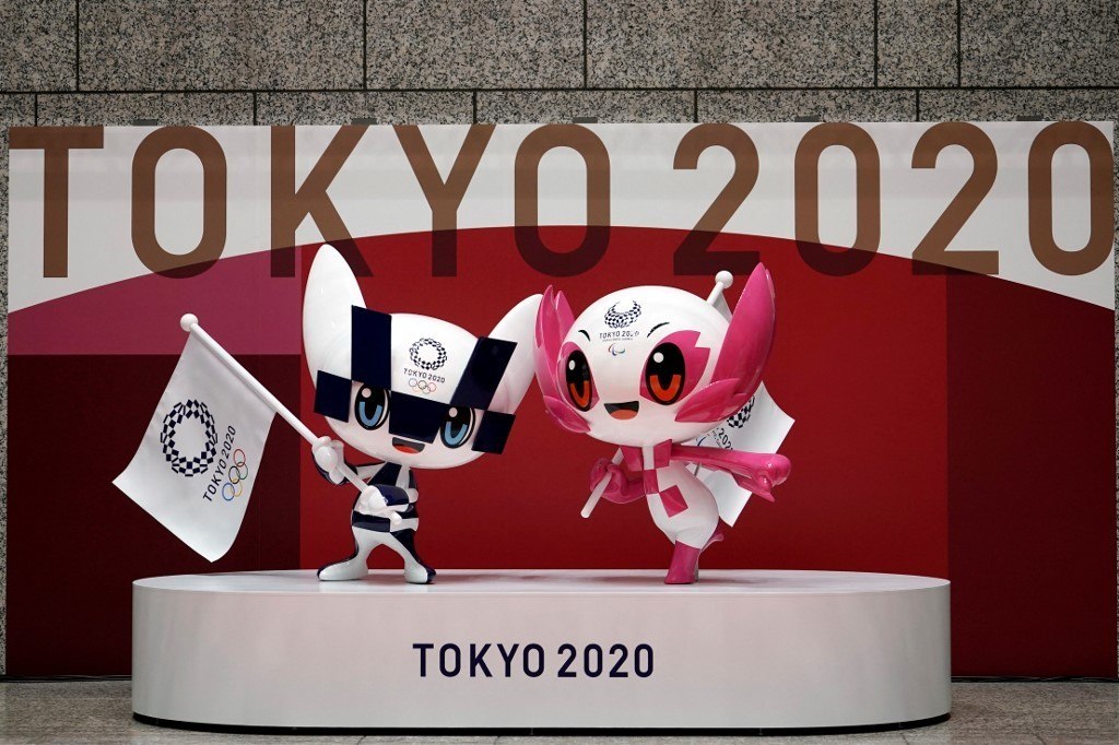 A Cem Dias Dos Jogos Toquio 2020 Inaugura Estatua Dos Mascotes Fotos R7 Olimpiadas