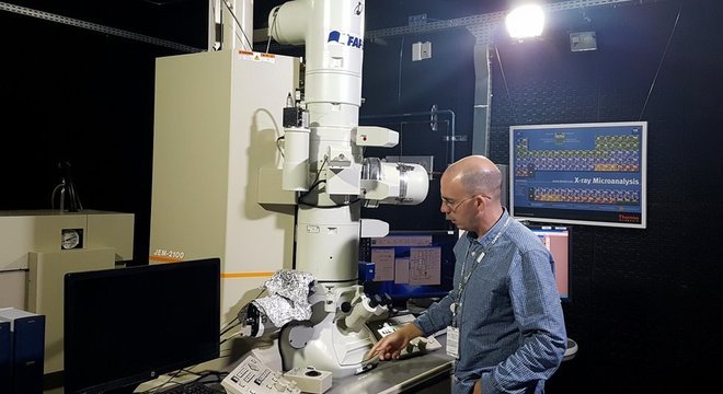 Cientista brasileiro é o responsável por uma das mais promissoras pesquisas sobre superbactérias do mundo 