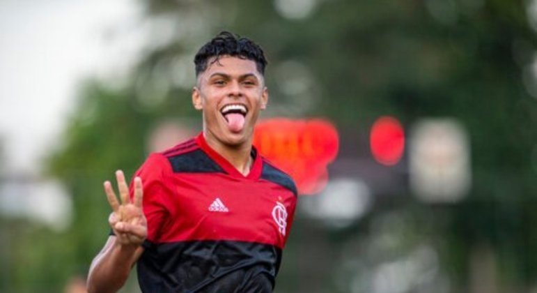 Mateusão (Flamengo) - Um dos destaques do Mengão campeão brasileiro sub-17, já atuou no profissional, disputando o Campeonato Carioca.
