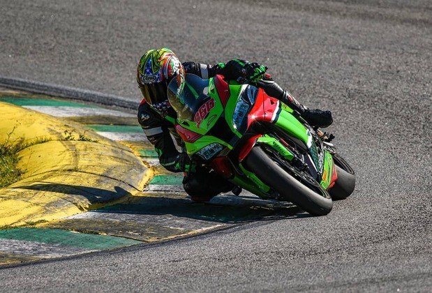 Matheus Barbosa morre após grave acidente de moto em Interlagos