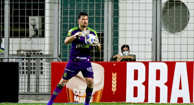 O goleiro Matheus Cavichioli voltará a jogar?