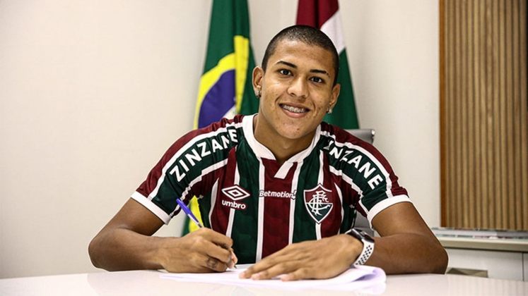 Matheus Martins - nascido em 16/07/2003 - contrato até 31/12/2024. Fluminense tem 100% dos direitos.