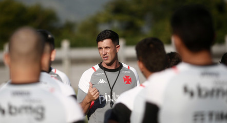 Maurício Barbieri durante treino do Vasco