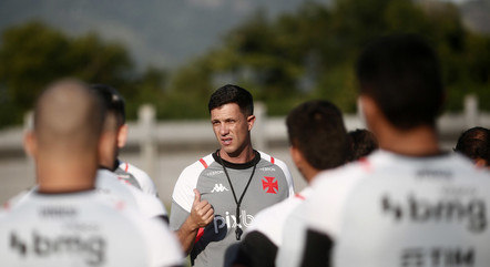 Maurício Barbieri durante treino do Vasco