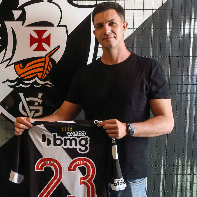 Maurício Barbieri será o técnico do Vasco em 2023
