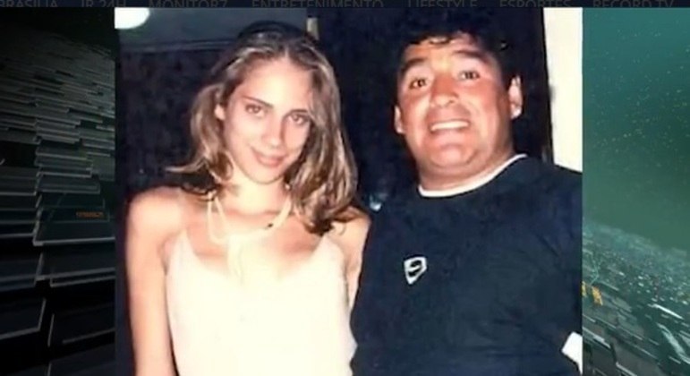 Mavys Álvares e Diego Maradona tiveram um relacionamento quando ela tinha 16 anos