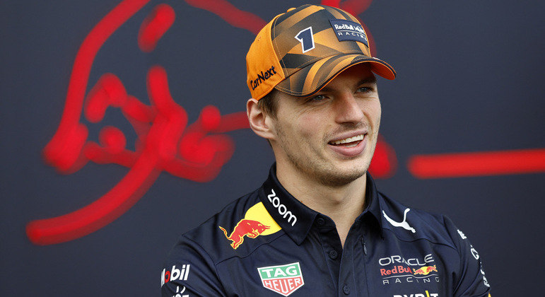 2º Max VerstappenSalário anual: R$ 280 milhõesEquipe: Red Bull RacingNúmero de títulos mundiais: 2 Ano de início na Fórmula 1: 2015