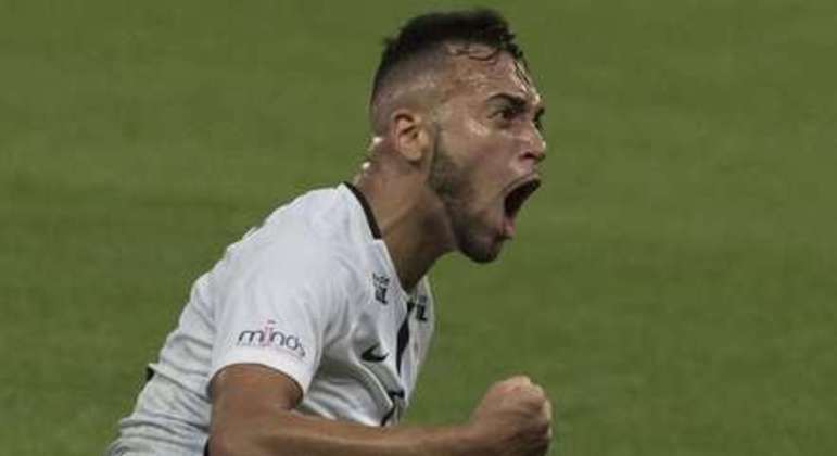 Maycon entrou no lugar de Paulinho. Deu mais intensidade, vibração. E marcou os dois gols da vitória