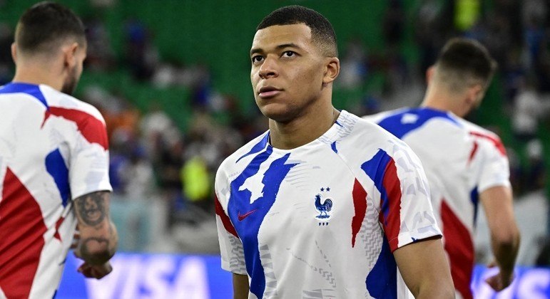 Mbappé é o grande jogador da seleção da França e esperança de gols
