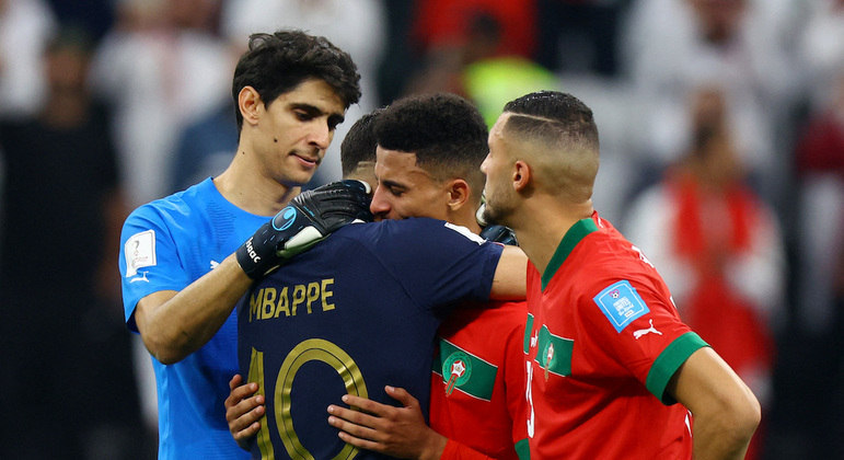 Mbappé consolou jogadores marroquinos após partida semifinal da Copa 2022