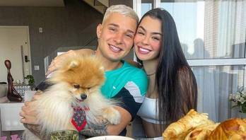 MC Gui é flagrado pela própria namorada, Bia Michelle, com outra mulher no motel (Reprodução/Instagram)