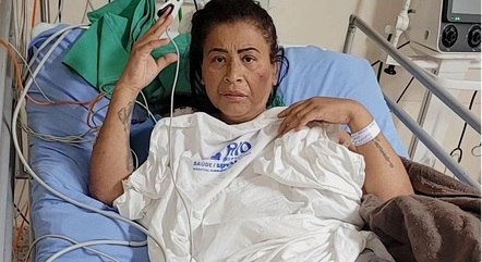 MC Katia faz vaquinha para comprar prótese