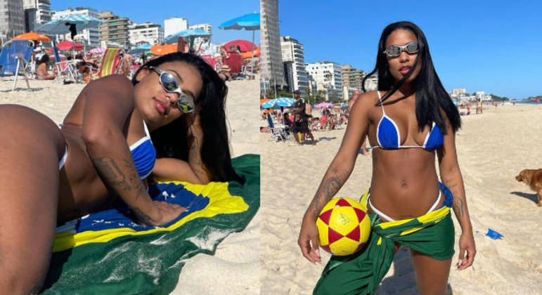 MC Rebecca mostrou toda a brasilidade ao posar com um biquíni azul e branco, com uma bandeira do Brasil na parte de baixo. Além da peça, ela estava com uma canga com o desenho da bandeira do país e mostrou a curtição — com direito a uma pelada com os amigos — no Rio de Janeiro