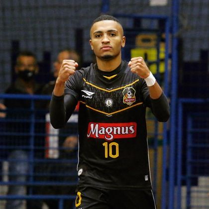 Leozinho - Hercílio LuzQuem acompanha futsal certamente viu Leozinho brilhar nas seis temporadas em que defendeu o Magnus Futsal e a seleção brasileira da modalidade. Agora, o jovem atacante espera repetir o bom desempenho no Hercílio Luz, de Santa Catarina