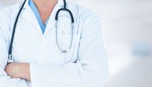 Médico belga é acusado de assinar certificados de vacinação falsos