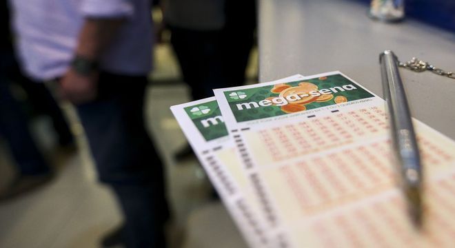 Arrecadação da Mega-Sena cai 21% durante isolamento contra covid ...