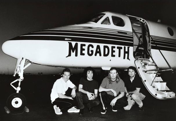 Megadeth (2/9) -  A banda de Thrash Metal também iria participar em 2019, mas foi substituída pelo grupo Helloween, após o anúncio de que o vocalista Dave Mustaine estava com câncer na garganta. Curado da doença, ele estará no evento! O Megadeth estará pela segunda vez no Rock In Rio. A primeira foi em 1991. 