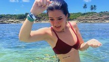 Mel Maia é mordida por peixe durante banho de mar em Porto de Galinhas, no Pernambuco 
