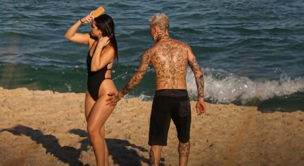 Mel Maia e MC Daniel curtem praia no Rio de Janeiro após término