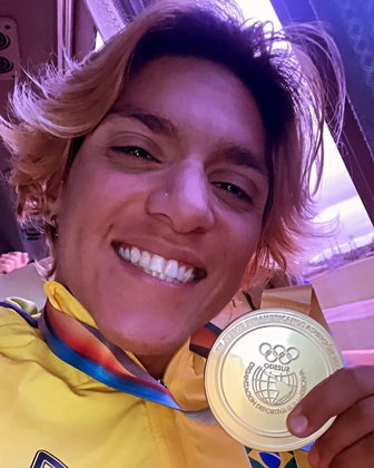 Ana Marcela Cunha — a nadadora venceu a medalha de ouro nas provas dos 5 km e 25 km do Mundial de Esportes Aquáticos de Budapeste. Em 2022, conquistou o sexto título no Circuito Mundial