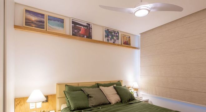 melhor travesseiro - jogo de cama verde musgo e cabeceira de couro 