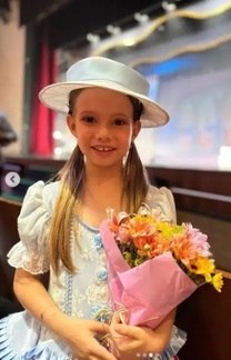 Thais Fersoza mostra apresentação da filha na escola: 'Linda' (Reprodução/Instagram )
