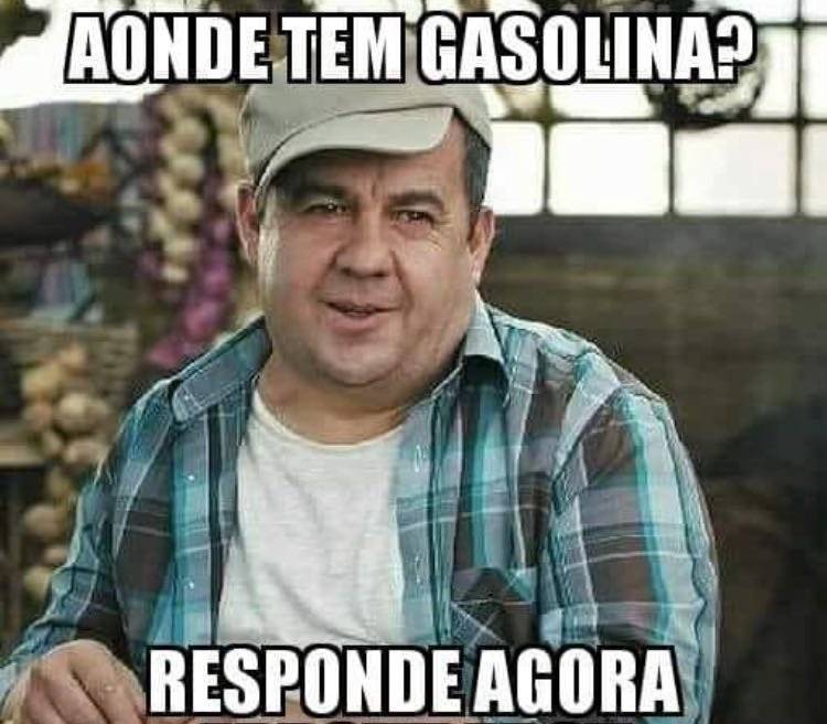 Garoto-propaganda de posto de gasolina vira meme após greve - Fotos - R7  Famosos e TV
