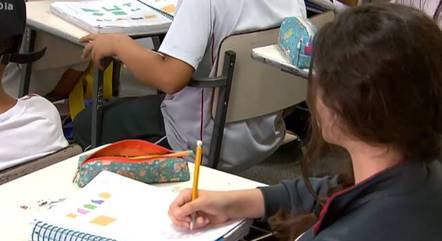 Câmara aprova fornecimento de absorventes a estudantes em SP – Notícias