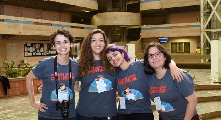 Da esquerda para a direita: Juliana, Juliane, Marcela e Anne
