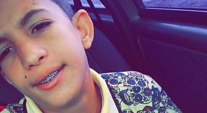 Murillo Henrique dos S. M., de 12 anos, morreu apÃ³s uma trave cair em sua cabeÃ§a